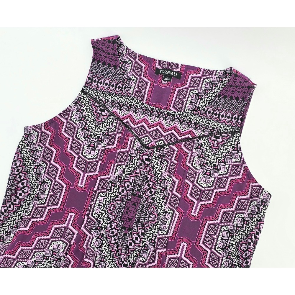 Roz & Ali Boho Sleeveless Blouse Women Size XL Purple Geometric Crochet Trim